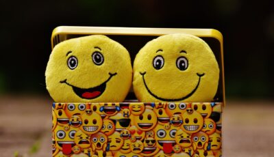 السعادة و تعريف السعادة من قبل العلماء